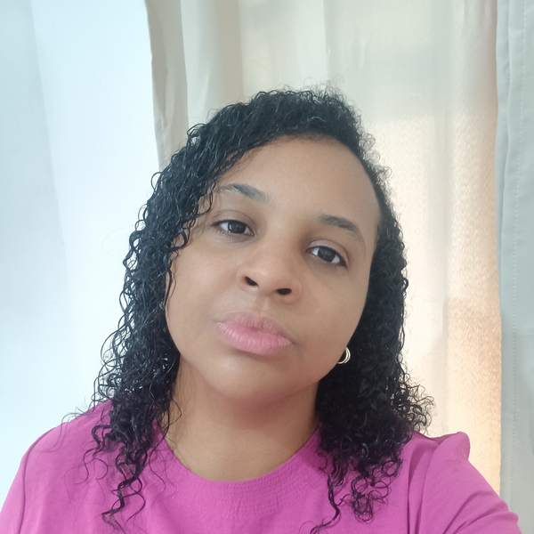 Natasha - Professor de português para estrangeiros - Mário Campos