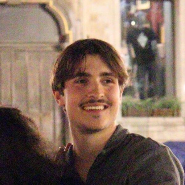 Gio - Prof de physique - Waterloo
