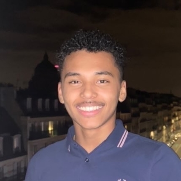 Maxim - Prof de maths - Montreuil
