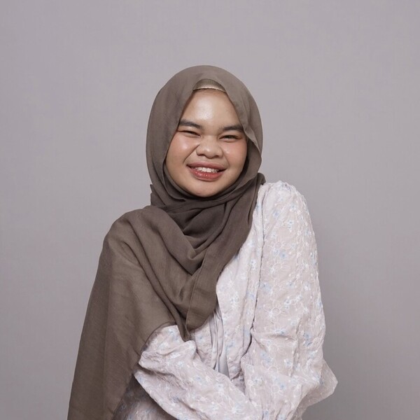 Rima - Guru matematika - Yogyakarta