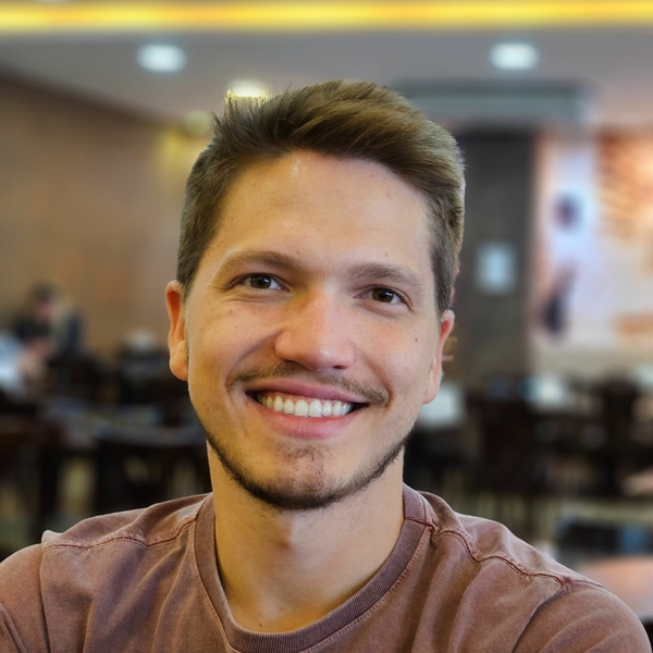 Carlos - Professor de matemática - São Paulo