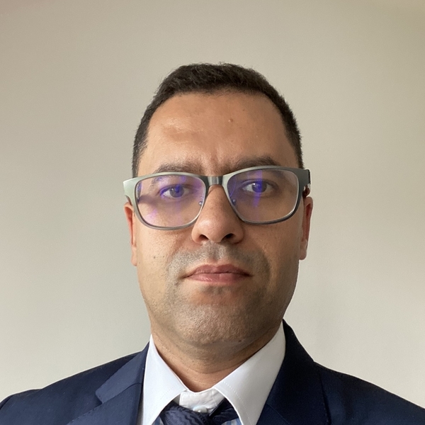 Amine - Prof de comptabilité - Prévessin-Moëns