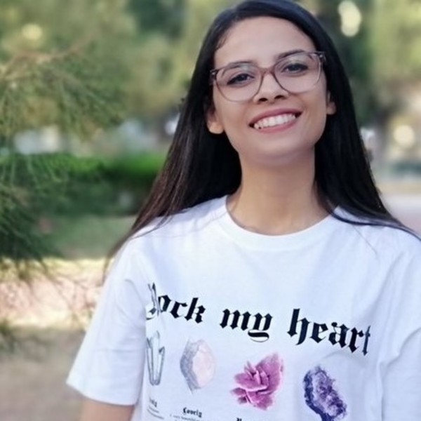 Sahar - Prof de maths - Chessy