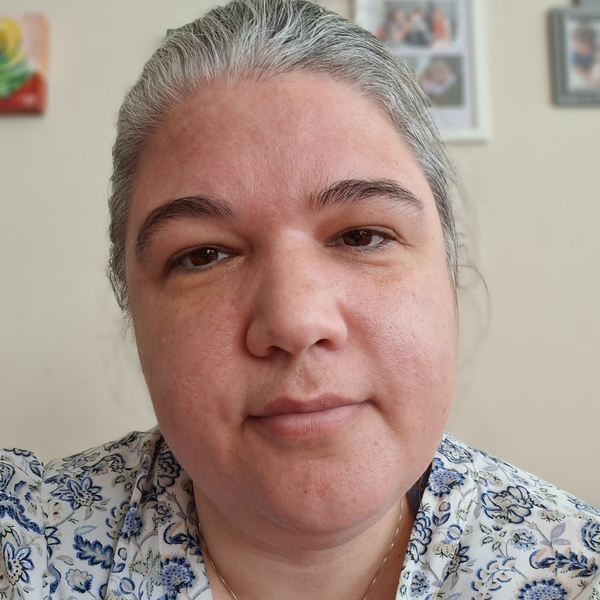 Maya - Prof de inglês - Brasília