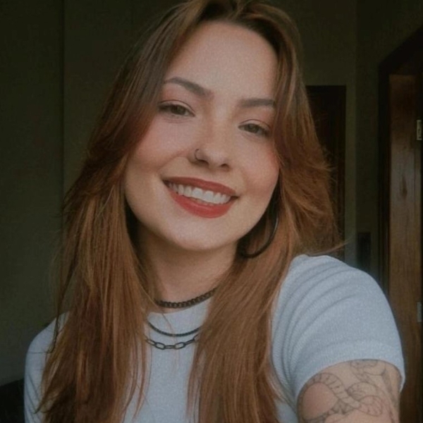 Julia - Professor de reforço escolar - Londrina