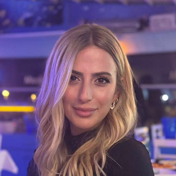 Sinem - Fitness öğretmeni - 