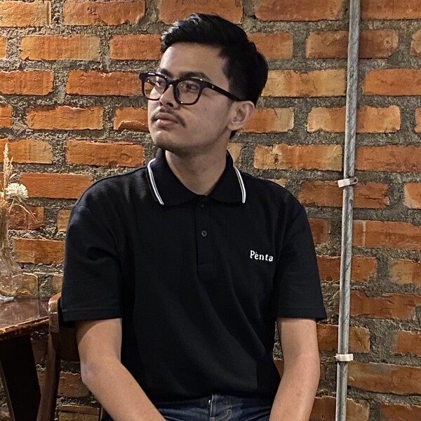 Mikemaiki - Guru desain grafis - Bukittinggi