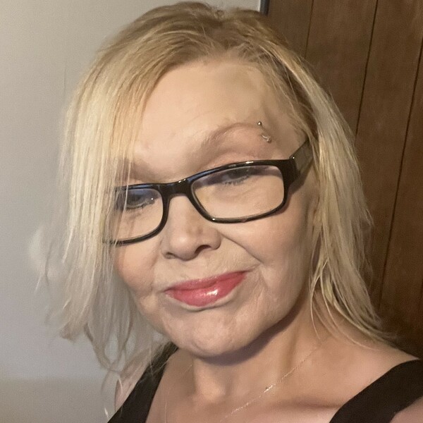 Hilary - English tutor - Ironwood