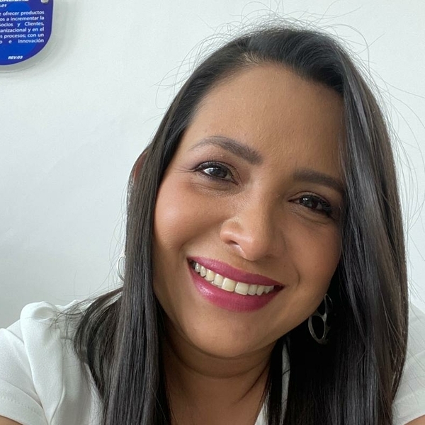 YESENIA - Spanish tutor - Austell