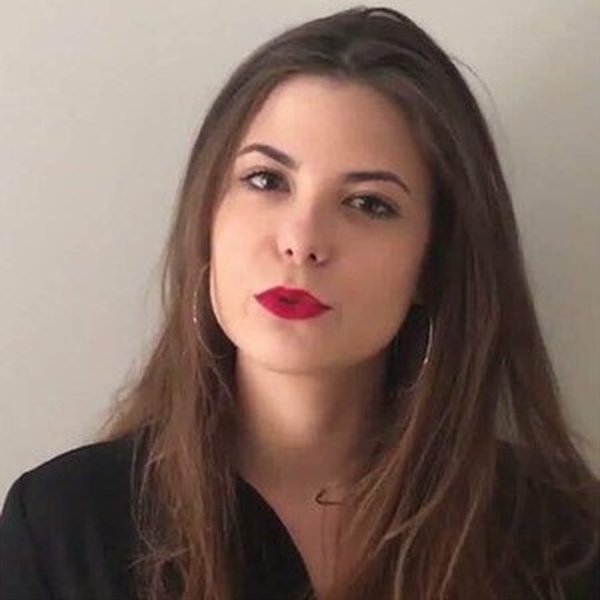 Chloé - Prof d'initiation informatique - Bordeaux