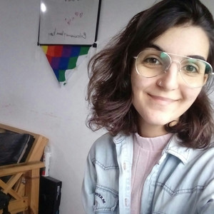 Florencia - Profesor ciencias sociales - La Plata