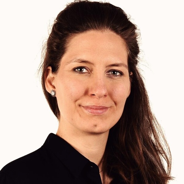 Lucia - Prof de français - Tannay