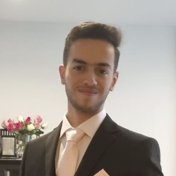 Ali - Maths tutor - Surbiton