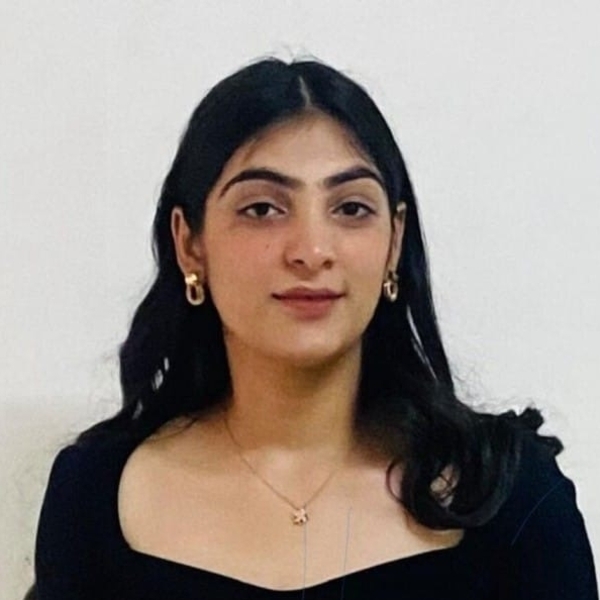 Hardika - History tutor - Mansa