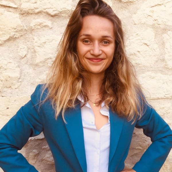 Emmeline - Prof de stretching - Paris