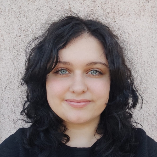 Coralie - angol nyelv magántanár - Budapest