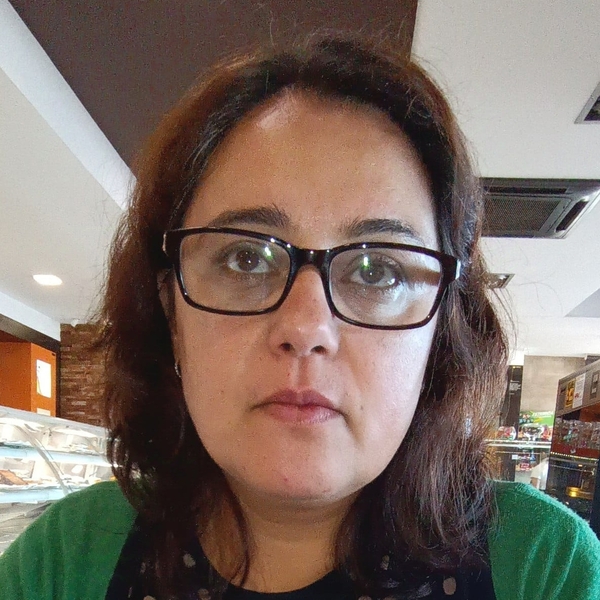 Elsa - Professor de Gramática - Águeda