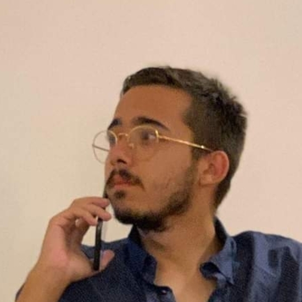 Hugo - Prof de história - geografia - Lisboa