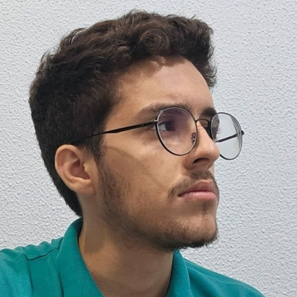 João Pedro - Professor de matemática - Jardim Jacarandas