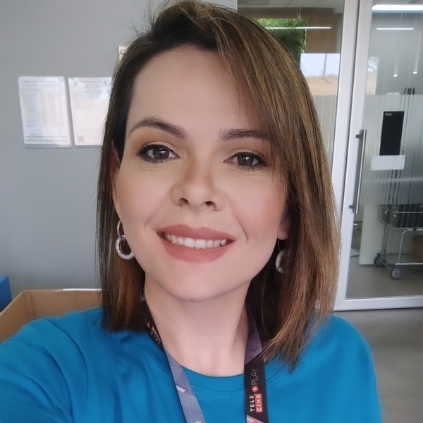 Renata - Professor de português para estrangeiros - Planalto do Sol