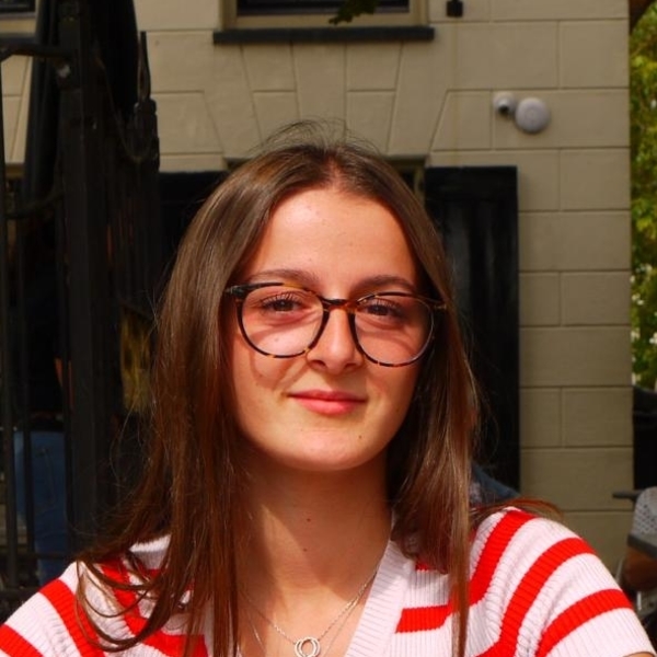 Julie - Prof de SVT - Bourgoin-Jallieu