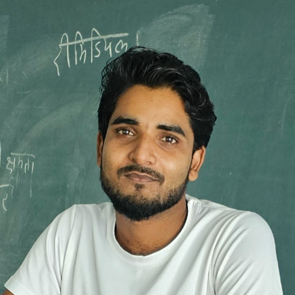 Arpit Singh Patel - Chemistry tutor - Poore Suradas