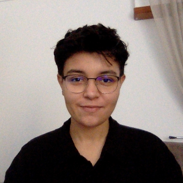 Shaima - Prof de inglês - São Domingos de Rana