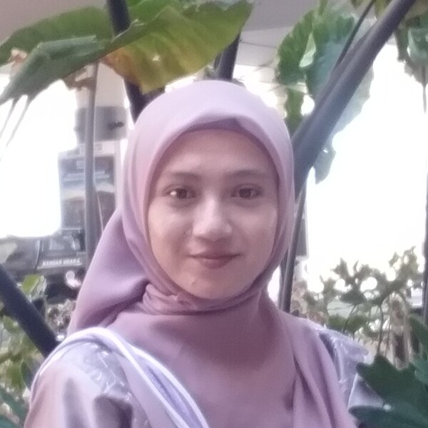 Dwiastri - Guru bahasa inggris - Kediri