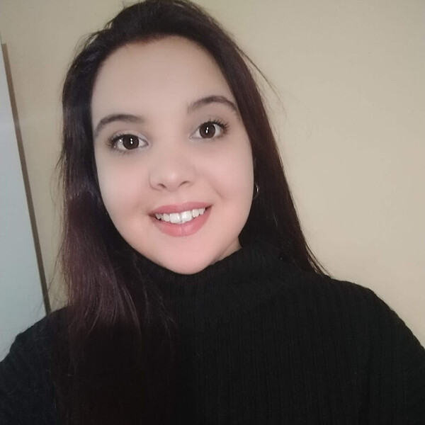 Verónica - profesor de derecho civil - 