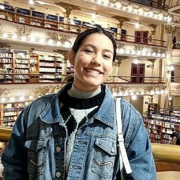 Sofia - Spanish tutor - Winter Garden