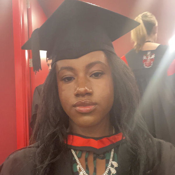 Esther - Biology tutor - Warwick