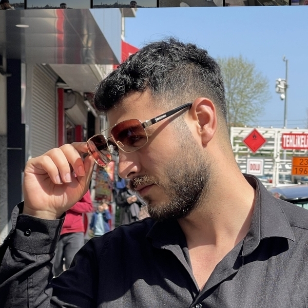 Emre - Tarih öğretmeni - 