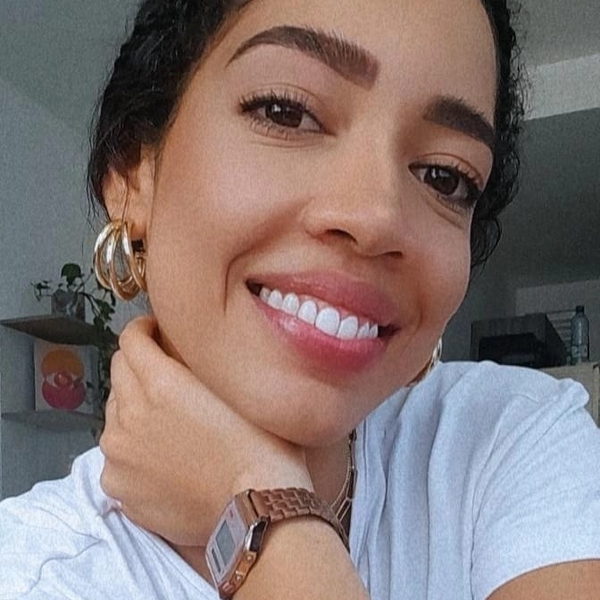 Angie - Profe de francés - Cali