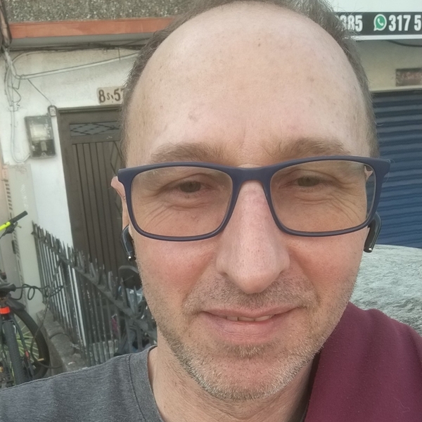 David - profesor de comprensión oral en Español - Medellín