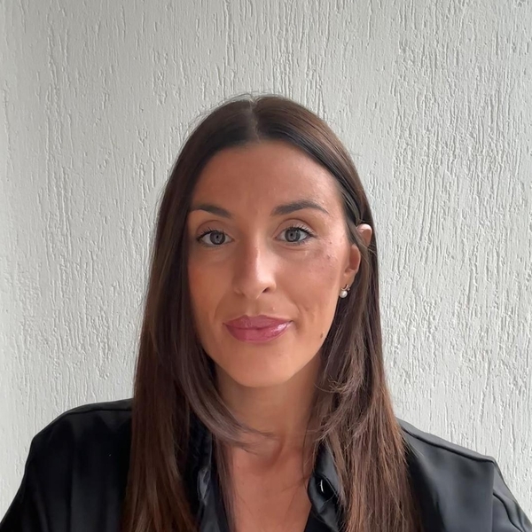 Elisabetta - Insegnante di aiuto compiti - Milano