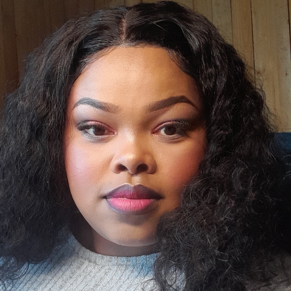 Athini - English tutor - Port Elizabeth