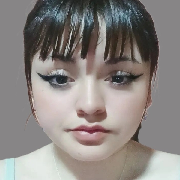 Laura - Profesor de matemática - Talca