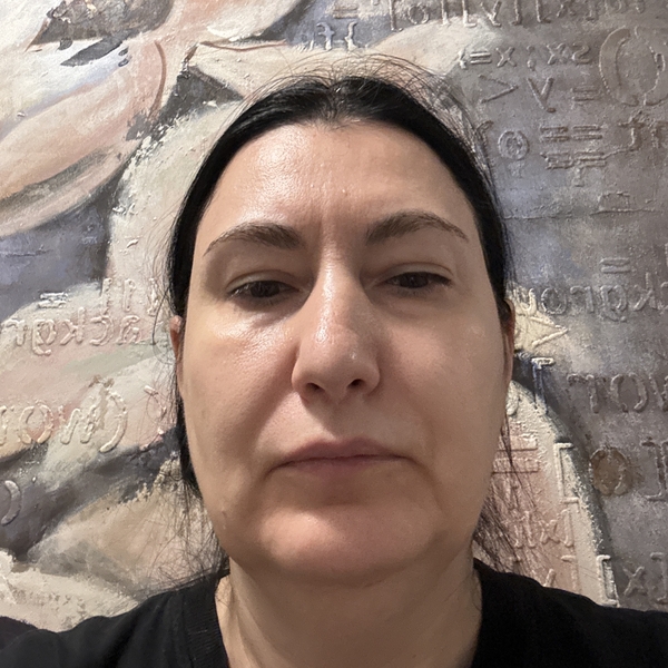 Elena - Maths tutor - Toronto