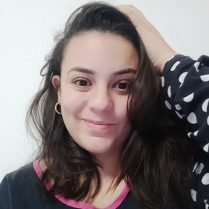 Sarah - Professor de química - Costa Bela