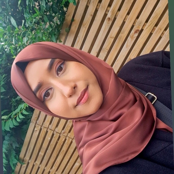 Beauty - Math tutor - London
