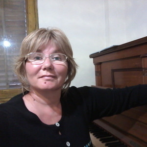 Jelena - Klavierlehrerin - Berlin