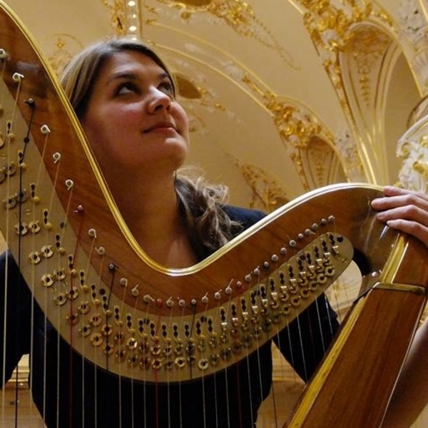 Anne - Prof d'harpe - Berne