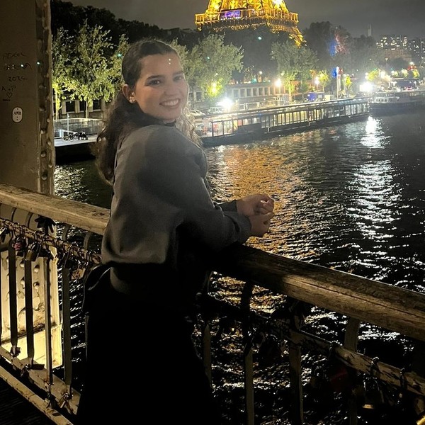 Dina - Prof d'anglais - Nice