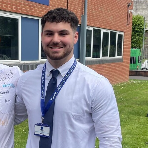 Iwan - Maths tutor - Cardiff