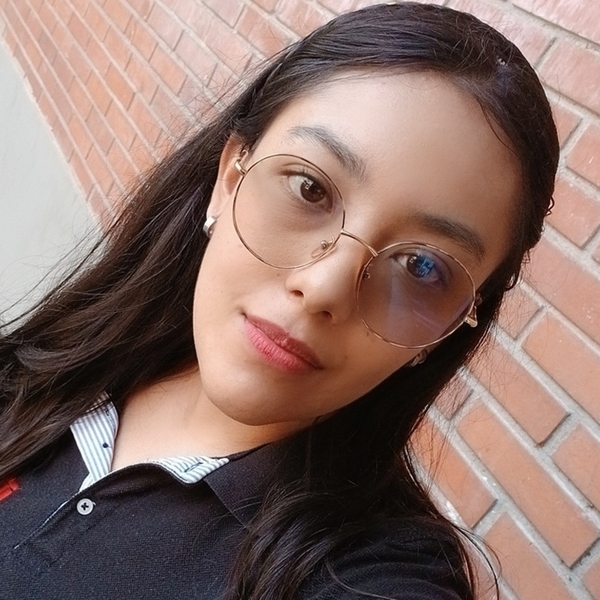 Laura - Profesor de lenguaje y comunicación - Pereira