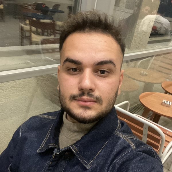  - Gitar öğretmeni - Van