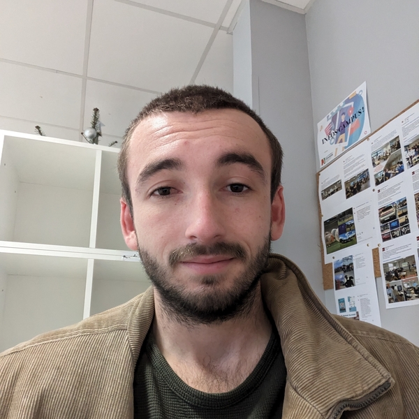 Alexandre - Prof de maths - Chartres-de-Bretagne