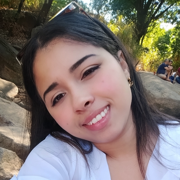 Fernanda  kely - Prof de matemática - Jardim Leonor