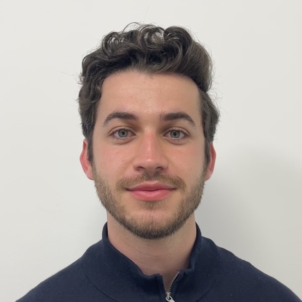Oussama - Prof de maths - Paris 11e