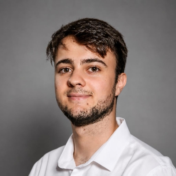 Adrien - Prof de physique - Cesson-Sévigné